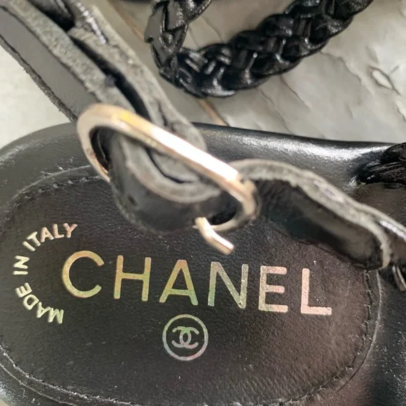 Like New! Authentic Chanel Braided CC Logo Leather  Thong Sandals Size EU 37 - Picture 8 of 16